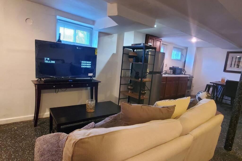 Cozy Studio; Lower Level Unit New York Eksteriør bilde